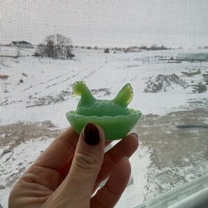 Green Glass Hen on Nest Figurine